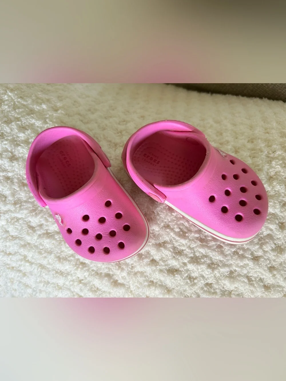CROCS Kids Pink shoes in Size C4